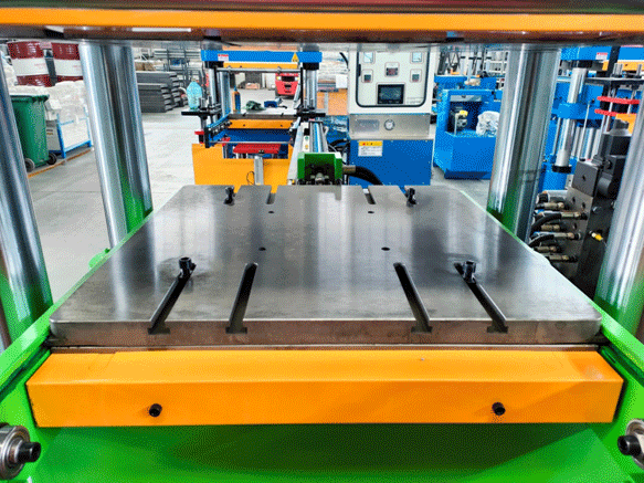 Rubber & Silicone Injection Molding Machine(图5)